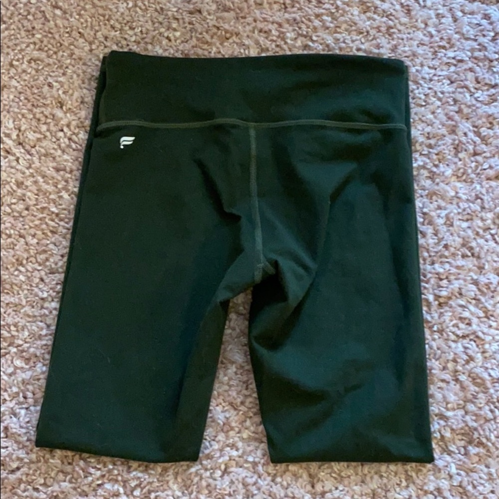 Fabletics Army Green Cropped Leggings!! 💚💚💚